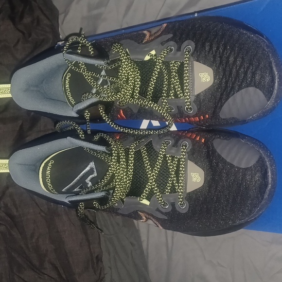 Nike Giannis - Picture 2 of 4